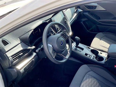 Used 2024 Subaru Impreza 2.0i Sport image 11