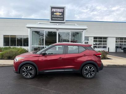 Used 2019 Nissan Kicks SR w/ Interior Electronics Package