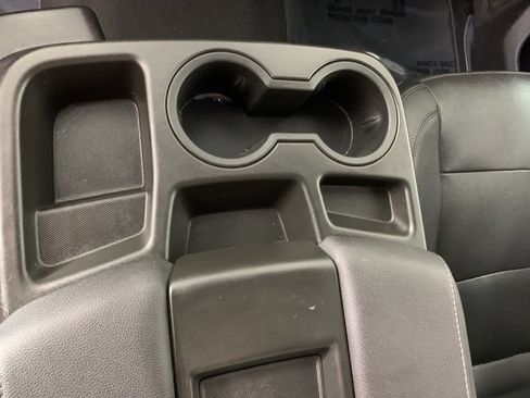 Used 2022 GMC Sierra 1500 SLT w/ Driver Alert Package II AWD/4WD image 28