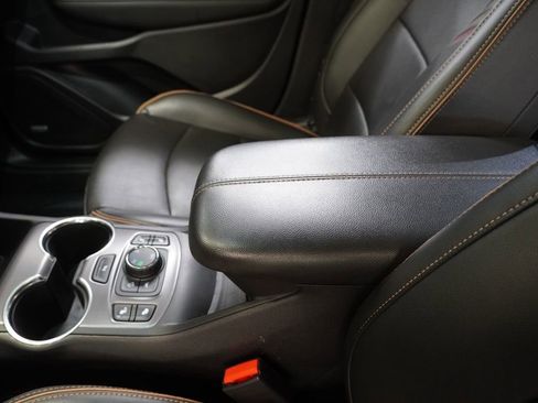 Used 2022 GMC Terrain AT4 w/ Infotainment Package II AWD/4WD image 25