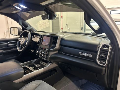 Used 2021 RAM 1500 Big Horn image 28