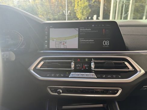 Used 2023 BMW X5 xDrive40i w/ Premium Package image 15