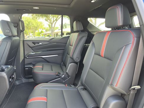 New 2027 Chevrolet Traverse RS AWD/4WD image 24