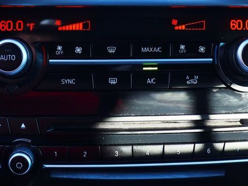 Used 2017 BMW X5 xDrive40e image 50