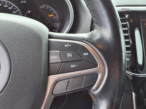 Used 2021 Jeep Grand Cherokee Laredo X image 14