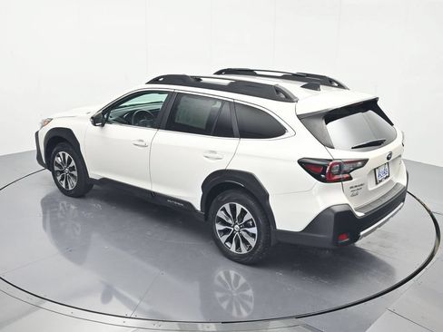 Used 2025 Subaru Outback Limited AWD/4WD image 34
