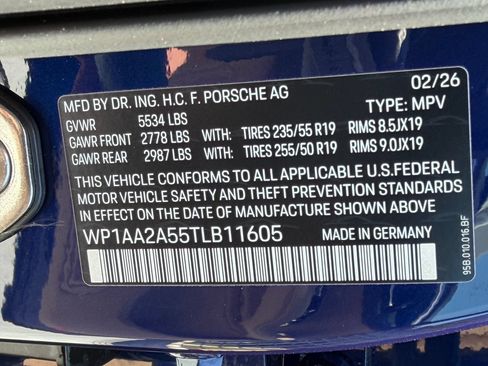 Used 2026 Porsche Macan AWD/4WD image 31