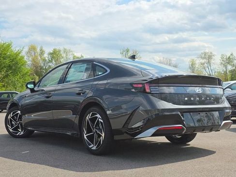 New 2026 Hyundai Sonata SEL FWD image 13