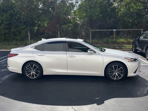 Used 2025 Lexus ES 350 w/ Premium Package FWD image 6