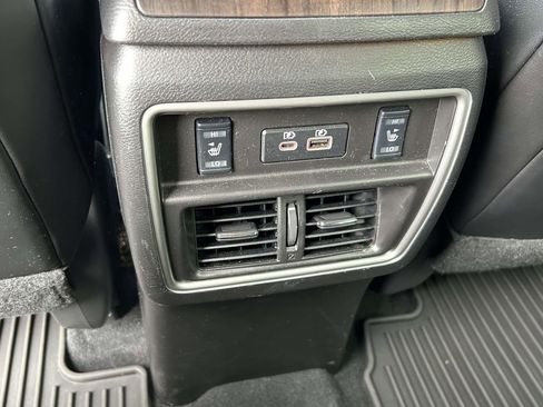 Used 2021 Nissan Murano Platinum w/ Cargo Package image 16