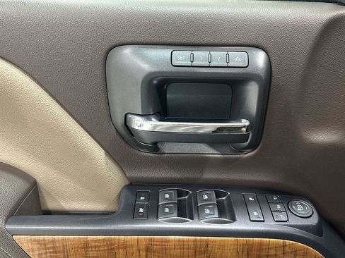 Used 2018 GMC Sierra 1500 SLT image 21