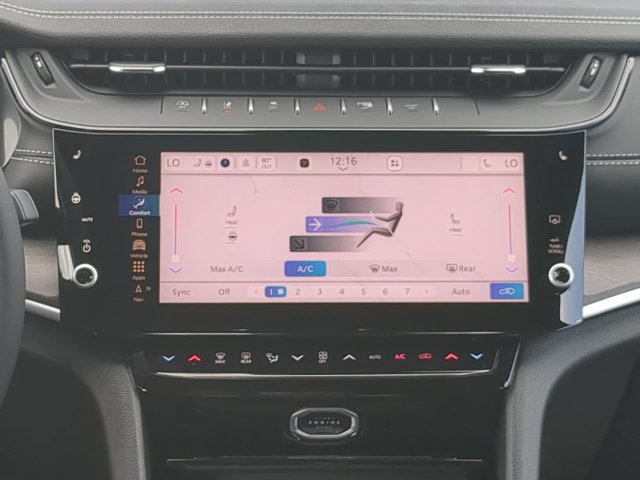 New 2027 Jeep Grand Cherokee Limited RWD image 17