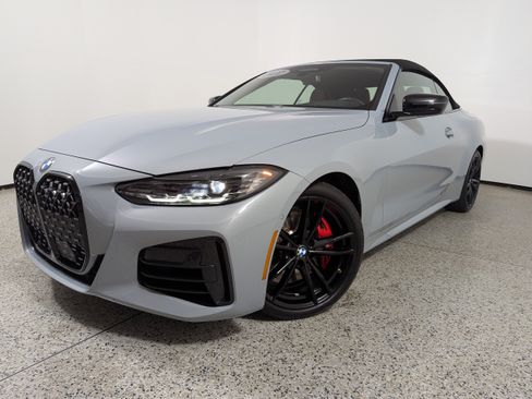 Used 2022 BMW M440i Convertible RWD image 19