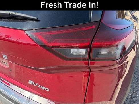 Used 2023 Nissan Rogue SV AWD/4WD image 11