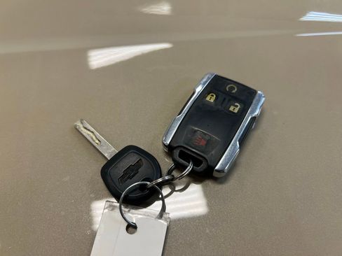 Used 2022 Chevrolet Colorado Z71 AWD/4WD image 32