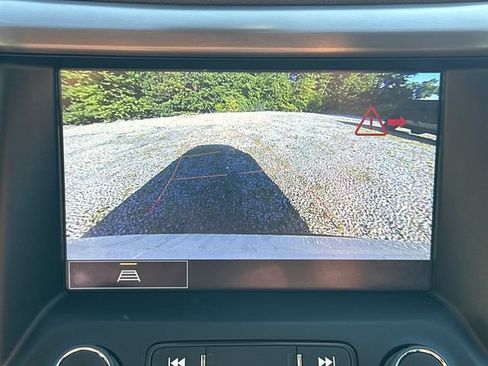 Certified 2022 GMC Acadia AT4 AWD/4WD image 34