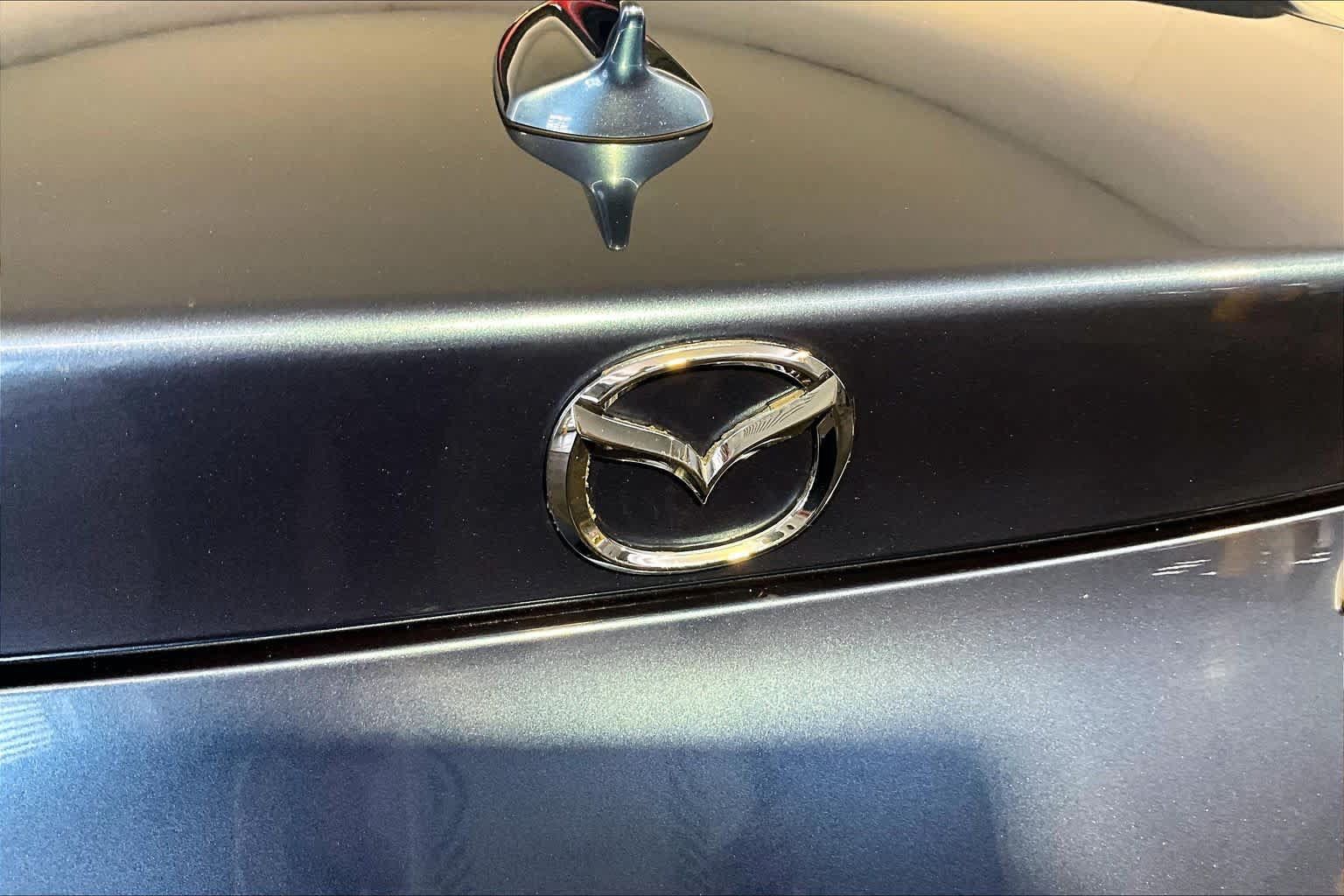Used 2019 MAZDA MX-5 Miata RF Grand Touring RWD image 31