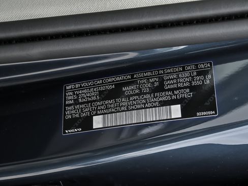 Used 2025 Volvo XC90 T8 Plus w/ Protection Package Premier image 39