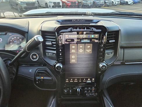 Used 2023 RAM 2500 Limited image 30