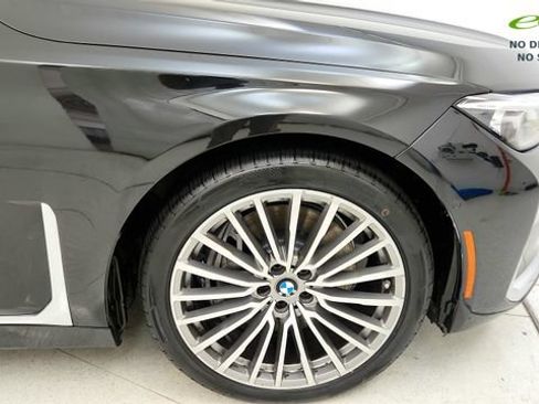Used 2021 BMW 750i xDrive w/ Executive Package AWD/4WD image 21