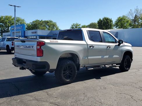 Used 2020 Chevrolet Silverado 1500 Custom Trail Boss w/ Custom Convenience Package AWD/4WD image 3