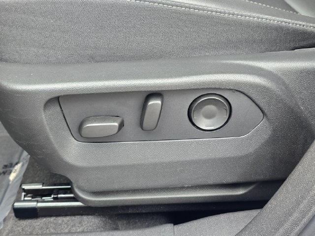 Used 2024 Buick Envision Preferred AWD/4WD image 21