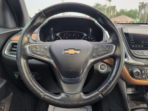 Used 2020 Chevrolet Equinox Premier FWD image 11