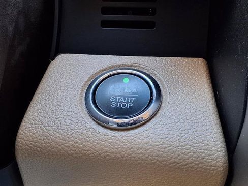 Used 2019 Ford F150 Lariat RWD image 10