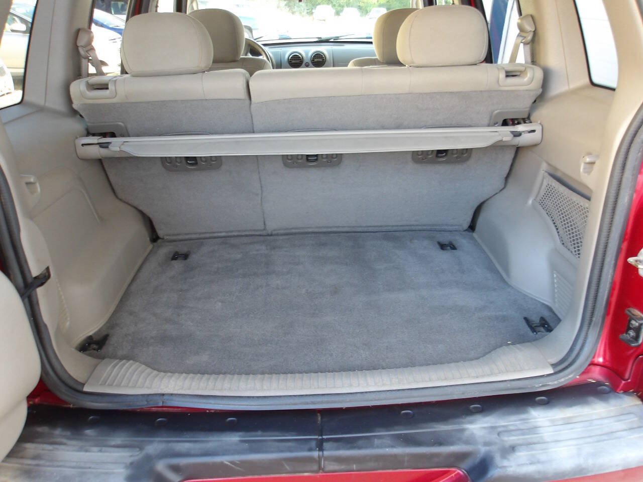 Used 2005 Jeep Liberty Limited AWD/4WD image 25