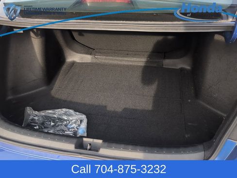 Used 2023 Honda Civic Sport image 12