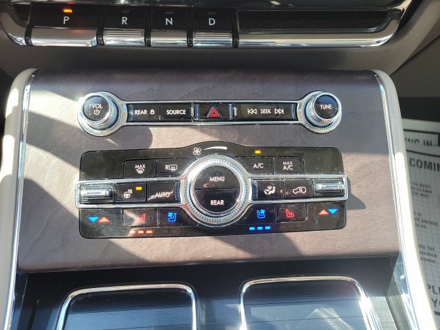 Certified 2023 Lincoln Aviator Reserve w/ Elements Package Plus AWD/4WD image 8