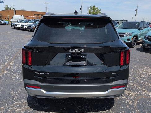 New 2026 Kia Sorento S AWD/4WD image 6
