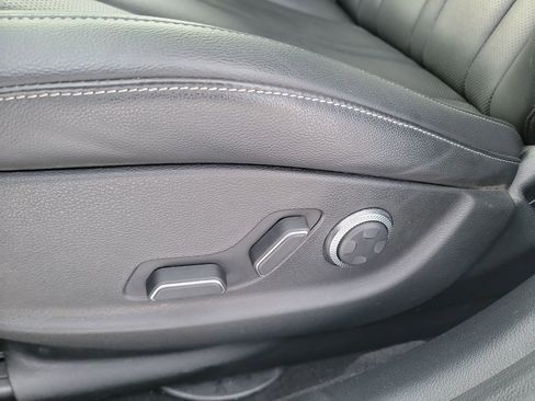 Used 2023 Genesis G80 2.5T image 12