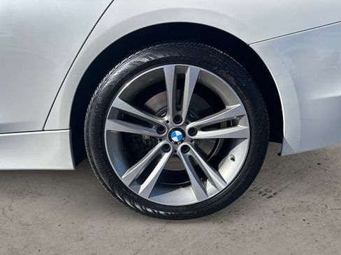 Used 2013 BMW 335i xDrive Sedan w/ Technology Pkg AWD/4WD image 9