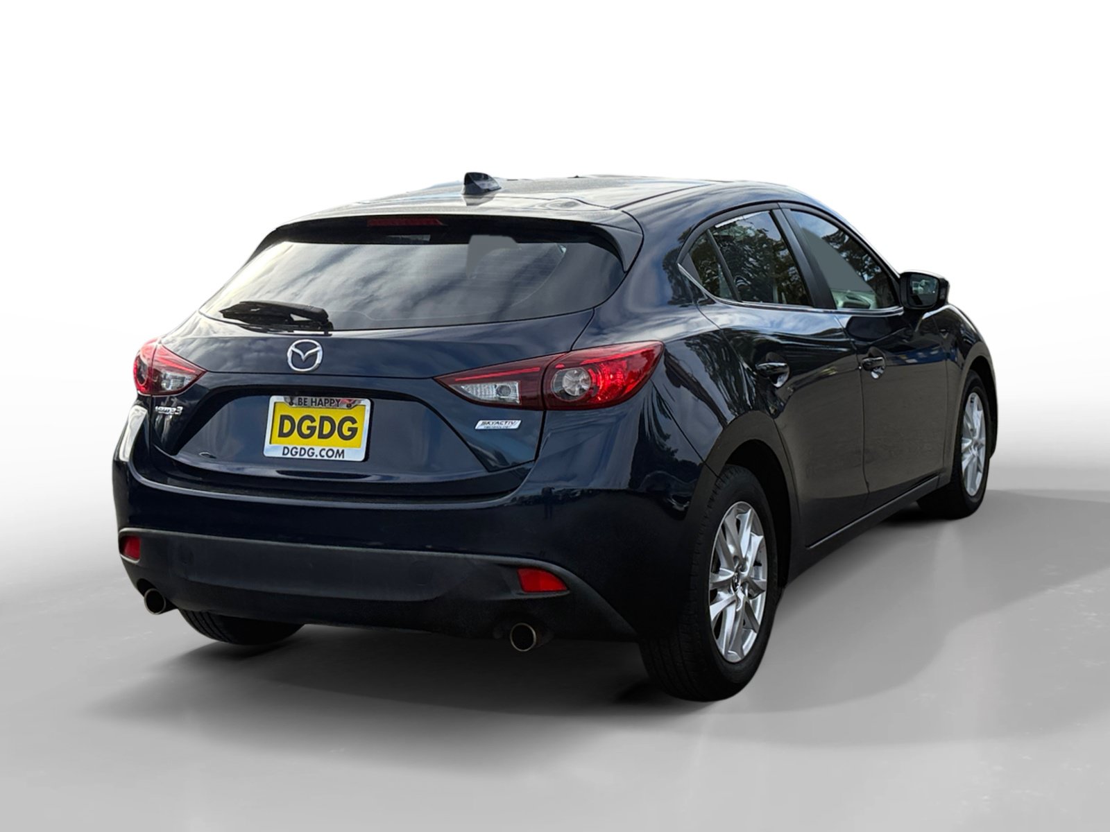 Used 2015 MAZDA MAZDA3 i Touring w/ Technology Package FWD image 5