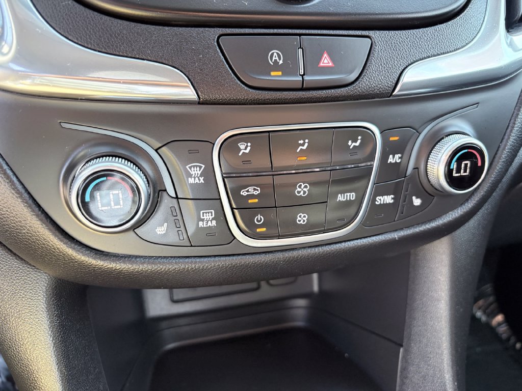 Used 2024 Chevrolet Equinox LT FWD image 18