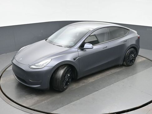 Used 2020 Tesla Model Y Performance image 32