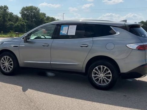 Used 2024 Buick Enclave Premium AWD/4WD image 6