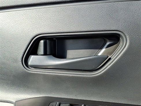 New 2026 Nissan Kicks S image 17