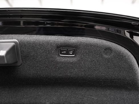 Used 2025 Porsche Taycan RWD image 46