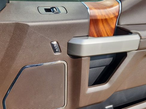 Used 2018 Ford F150 King Ranch w/ Equipment Group 601A Luxury AWD/4WD image 14