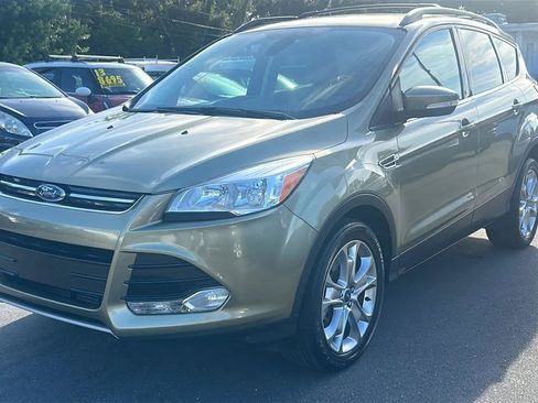 Used 2013 Ford Escape SEL w/ Class II Trailer Tow Pkg FWD image 2