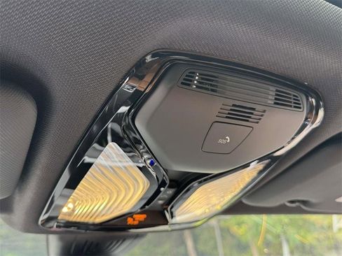 Used 2023 BMW X5 xDrive40i w/ Executive Package image 32