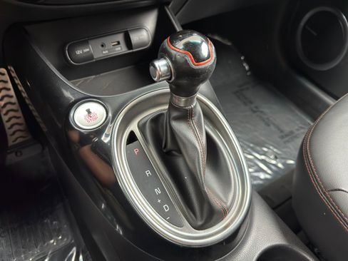 Used 2018 Kia Soul ! w/ Tech Package FWD image 27