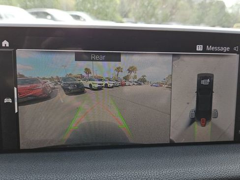 Used 2022 BMW 740i w/ Premium Package image 9