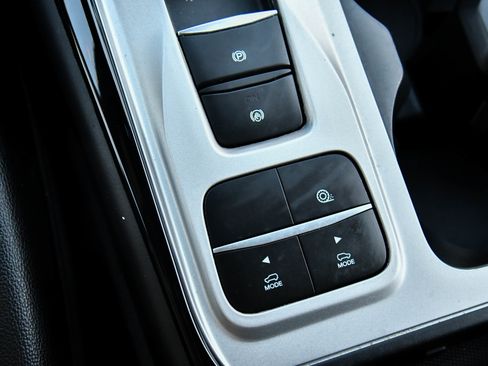 Used 2023 Ford Explorer ST-Line w/ Class IV Trailer Tow Package image 34