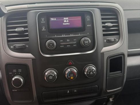 Used 2013 RAM 1500 Express AWD/4WD image 9