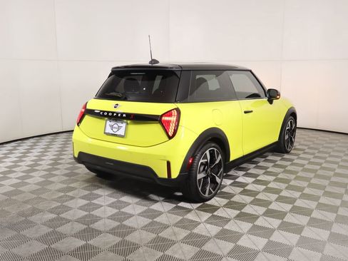 Certified 2025 MINI Cooper S image 5