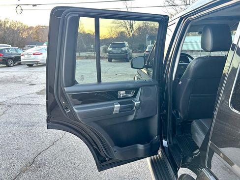 Used 2016 Land Rover LR4 HSE image 14