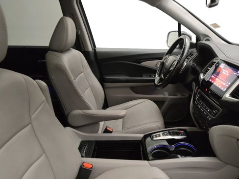Used 2016 Honda Pilot Touring image 21